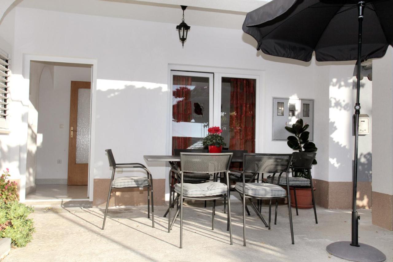Apartments Vaska Trogir Exterior foto