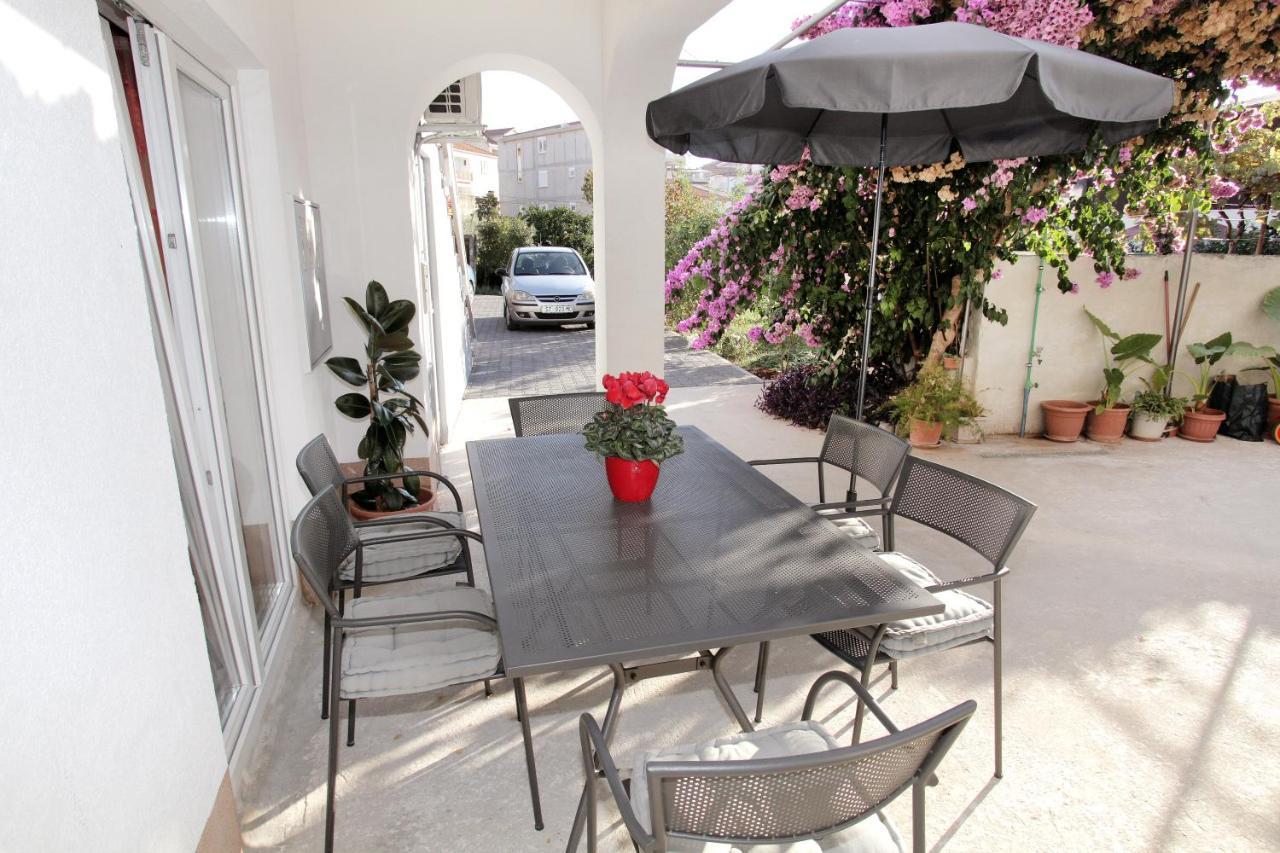 Apartments Vaska Trogir Exterior foto